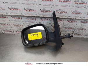 Gebruikte Spiegel Buiten links Renault Kangoo (KC) 1.2 16V Prijs op aanvraag aangeboden door Autodemontage M.J. Rutte B.V.
