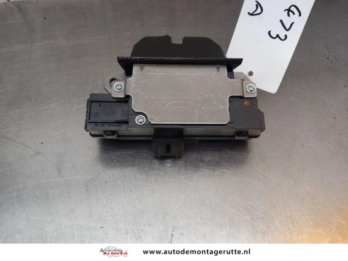 Achterklep Slotmechaniek van een Ford Focus C-Max 1.8 16V 2005