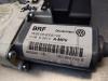 Gebruikte Raammotor Portier Volkswagen Touran O156675
