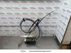 O156706 Gebruikte slotmechaniek portier 2deurs links Peugeot 1007