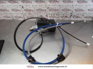 O156712 Gebruikte slotmechaniek portier 2deurs rechts Peugeot 1007