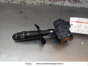 O156730 Gebruikte richtingaanwijzer schakelaar Dacia Sandero