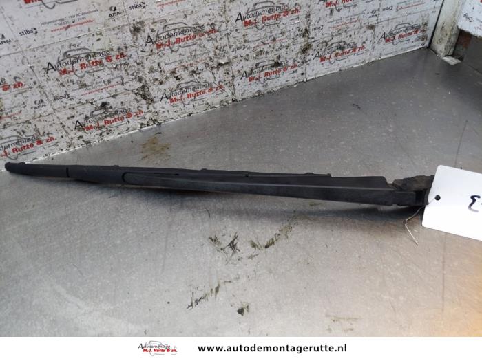 Gebruikte Ruitenwisserarm achter Nissan Murano O156760