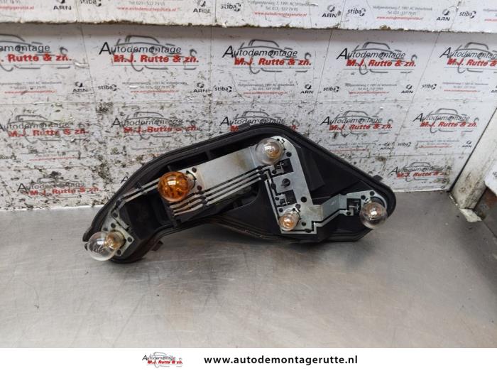 Gebruikte Fitting Achterlicht links Peugeot 107 O156794
