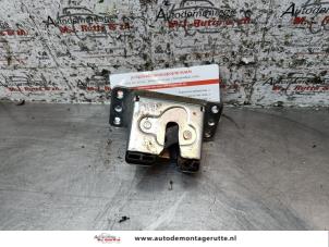 O156908 Gebruikte achterklep slotmechaniek Opel Meriva