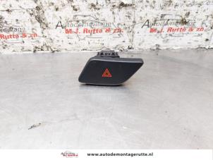 O156930 Gebruikte paniekverlichtings schakelaar Nissan Murano