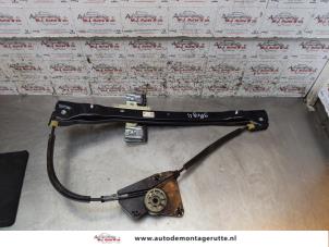 O156954 Gebruikte ruitmechaniek 2deurs links-voor Seat Mii