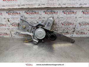 O156986 Gebruikte raammechaniek 4deurs rechts-achter Toyota Corolla Verso
