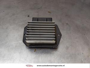 O156991 Gebruikte kachel weerstand Toyota Corolla Verso