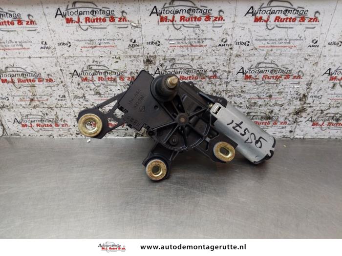 Gebruikte Motor Ruitenwisser achter Skoda Octavia O157147