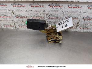 O157149 Gebruikte slotmechaniek portier 4deurs links-achter Volvo V40