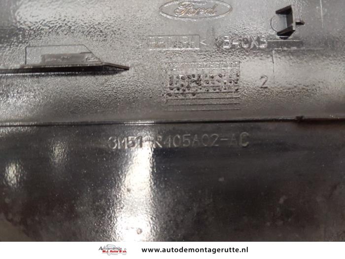 Tank Klep van een Ford Focus C-Max 1.8 16V 2006