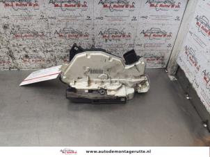 O157324 Gebruikte slotmechaniek portier 4deurs links-voor Renault Laguna