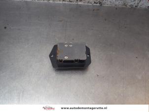 O157341 Gebruikte kachel weerstand Nissan Pixo