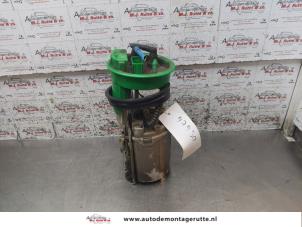 O157389 Gebruikte brandstofpomp mechanisch Volkswagen Touran