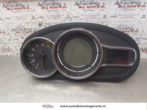 O157392 Gebruikte tellerklok Renault Megane