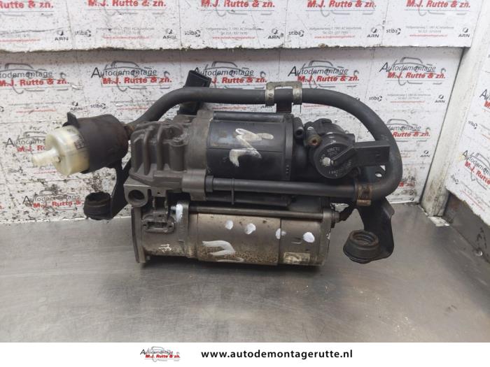 Gebruikte Luchtpomp (Vering) Mercedes E-Klasse O157438