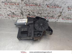 O157447 Gebruikte portierruitmotor Renault Megane