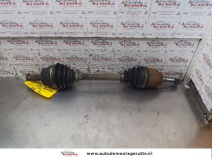 O157606 Gebruikte homokineetas links-voor Alfa Romeo Mito