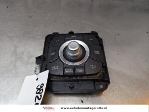 O157665 Gebruikte navigatie bedienings paneel Renault Megane