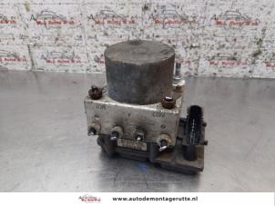 O157674 Gebruikte abs pomp Mitsubishi Colt