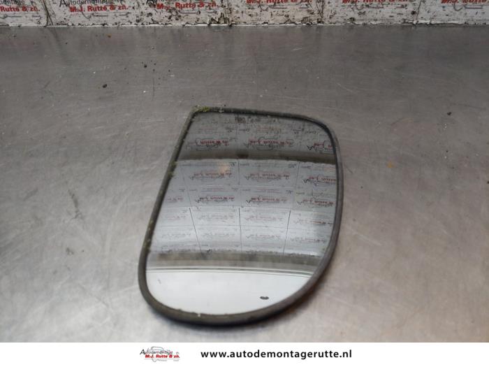 Spiegelglas rechts van een Hyundai Atos 1.0 12V 2002