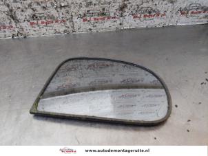 Gebruikte Spiegelglas rechts Hyundai Atos 1.0 12V Prijs op aanvraag aangeboden door Autodemontage M.J. Rutte B.V.