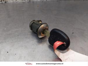 O157728 Gebruikte portierslot cilinder links Hyundai Atos