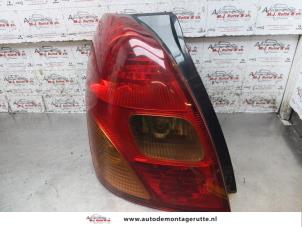 O157745 Gebruikte achterlicht links Mitsubishi Galant
