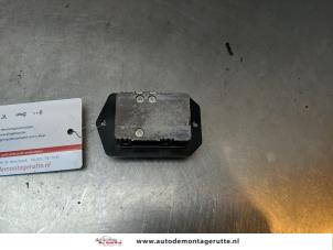 O157846 Gebruikte kachel weerstand Suzuki Alto