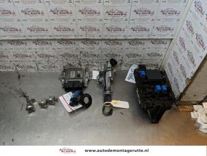 O157853 Gebruikte kontaktslot + computer Suzuki Alto