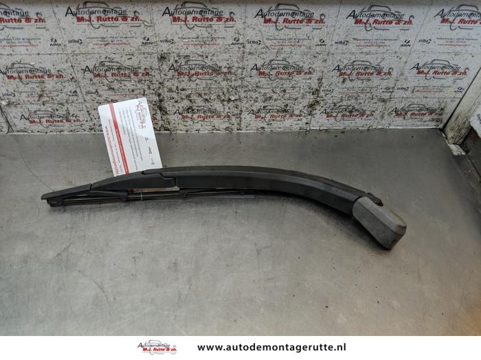 Gebruikte Ruitenwisserarm achter Suzuki Alto O157887