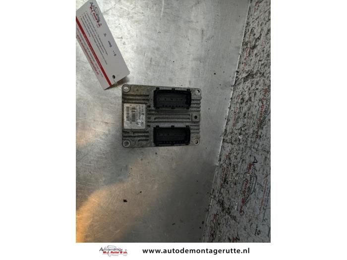 Gebruikte Computer Motormanagement Ford KA O157897