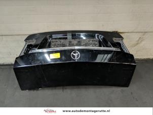 O157912 Gebruikte achterklep Mercedes E-Klasse