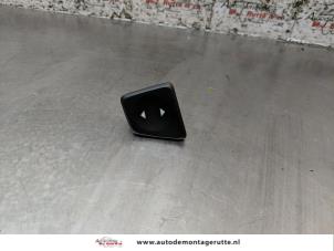 O157946 Gebruikte raam schakelaar elektrisch Fiat 500