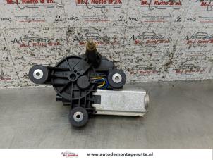 O157952 Gebruikte ruitenwissermotor achter Fiat 500