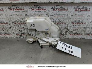 O157985 Gebruikte portierslot mechaniek 4deurs rechts-voor Suzuki Swift