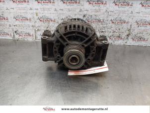 Gebruikte Alternator Mercedes Sprinter (904/905) 308 CDI 16V Prijs op aanvraag aangeboden door Autodemontage M.J. Rutte B.V.