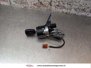 O158167 Gebruikte sleutel+contactslot Peugeot 207