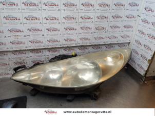 O158241 Gebruikte linker koplamp Peugeot 207