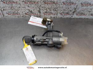 O158327 Gebruikte sleutel+contactslot Kia Picanto
