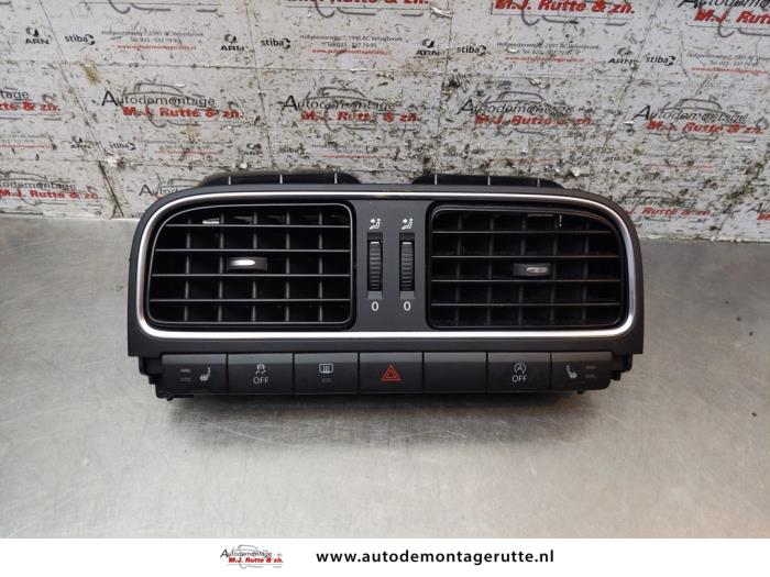 Gebruikte Luchtrooster Dashboard Volkswagen Polo O158385
