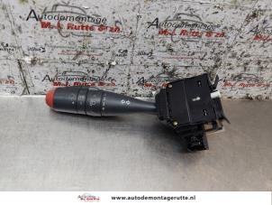 O158410 Gebruikte schakelaar richtingaanwijzer Smart Forfour