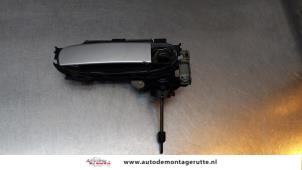 O158521 Gebruikte portiergreep 4deurs links-voor Audi A4