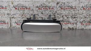 O158666 Gebruikte deurgreep 4deurs rechts-achter Audi A4