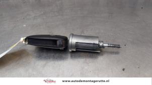 O158713 Gebruikte sleutel+contactslot Opel Agila