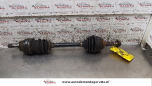 O158763 Gebruikte aandrijfas links-voor Opel Zafira B