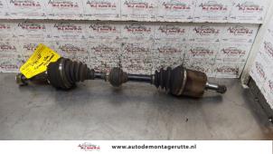 O158774 Gebruikte steekas links-voor Mitsubishi Space Star