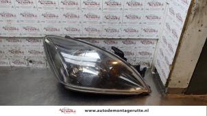 O158874 Gebruikte rechter koplamp Mitsubishi Lancer