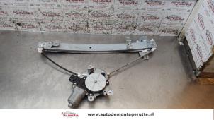 O158908 Gebruikte raammechaniek 4deurs links-achter Mitsubishi Lancer
